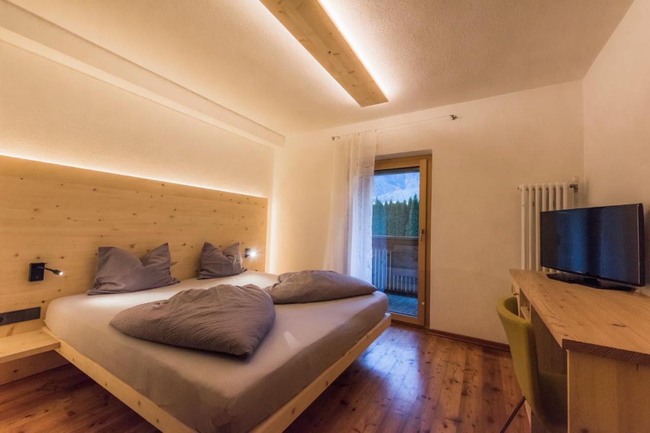 Residence-Garni Haus Tschenett Prato allo Stelvio Exterior photo