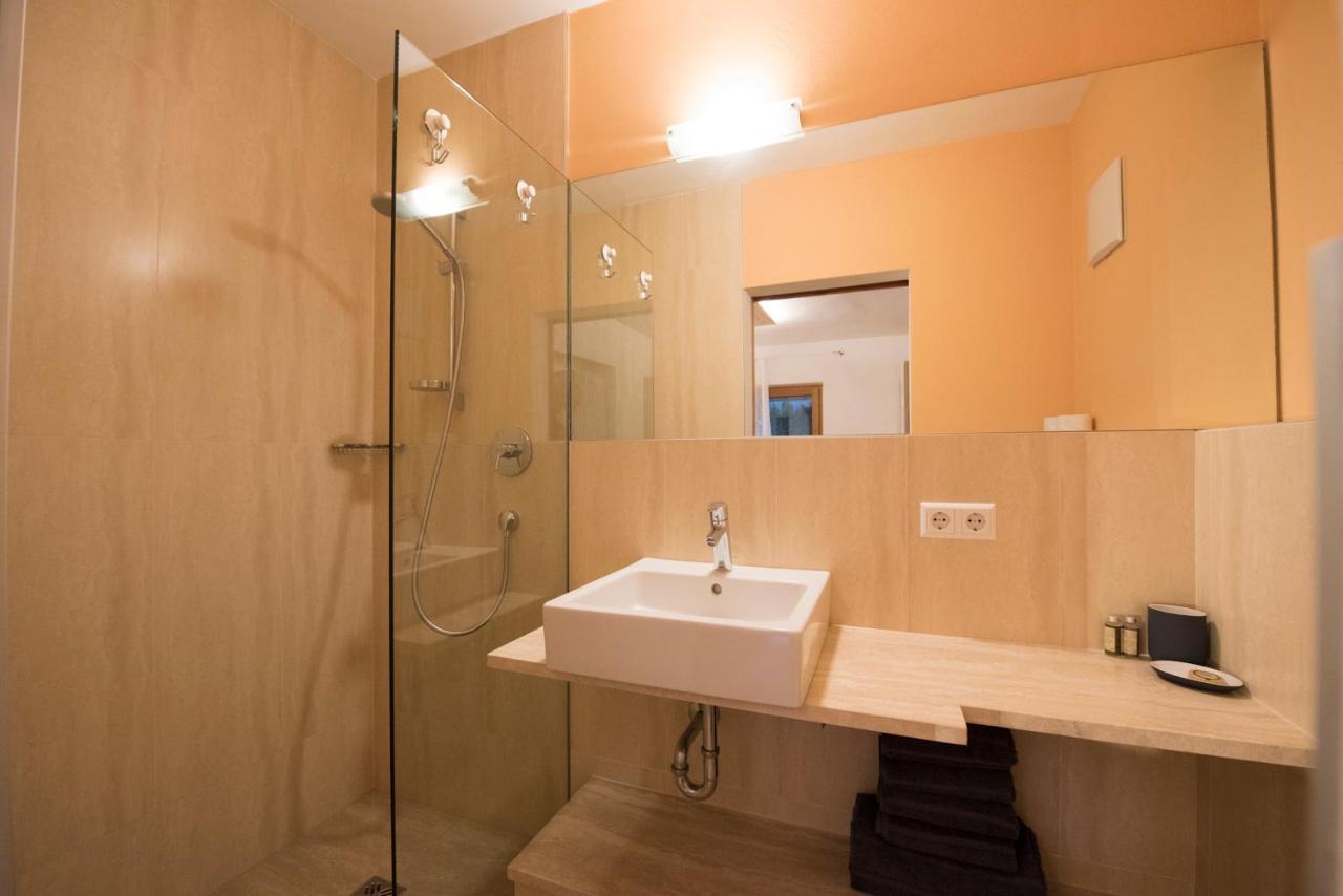 Residence-Garni Haus Tschenett Prato allo Stelvio Exterior photo
